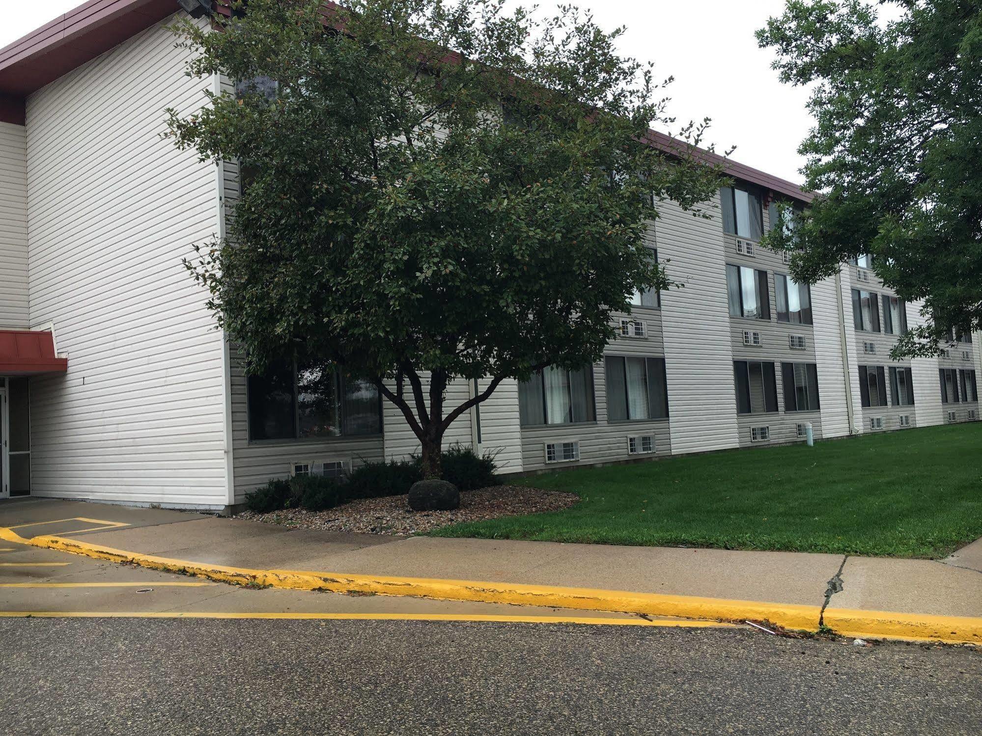 Med City Inn & Suites Rochester Mayo Clinic Area Екстер'єр фото