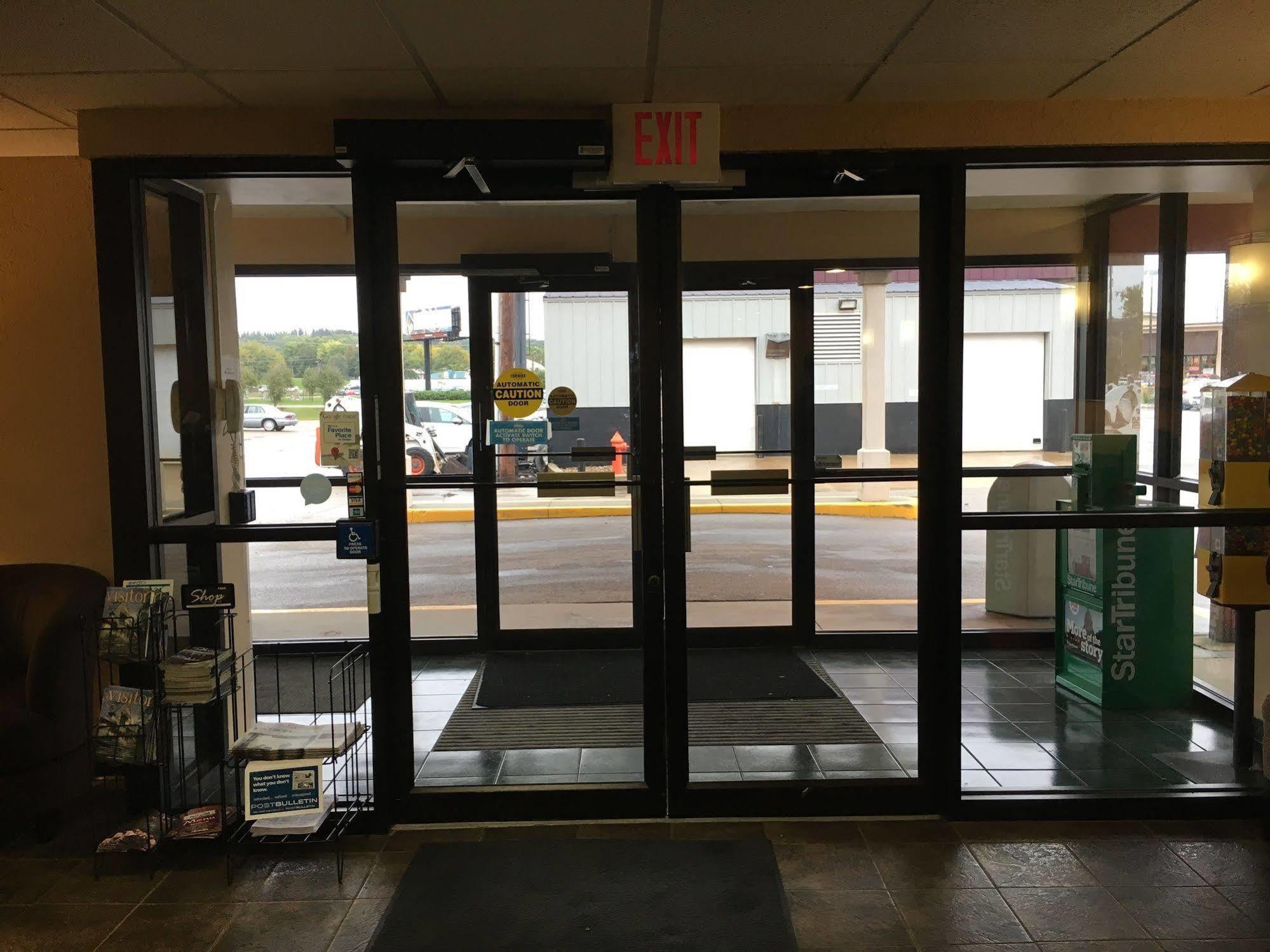 Med City Inn & Suites Rochester Mayo Clinic Area Екстер'єр фото
