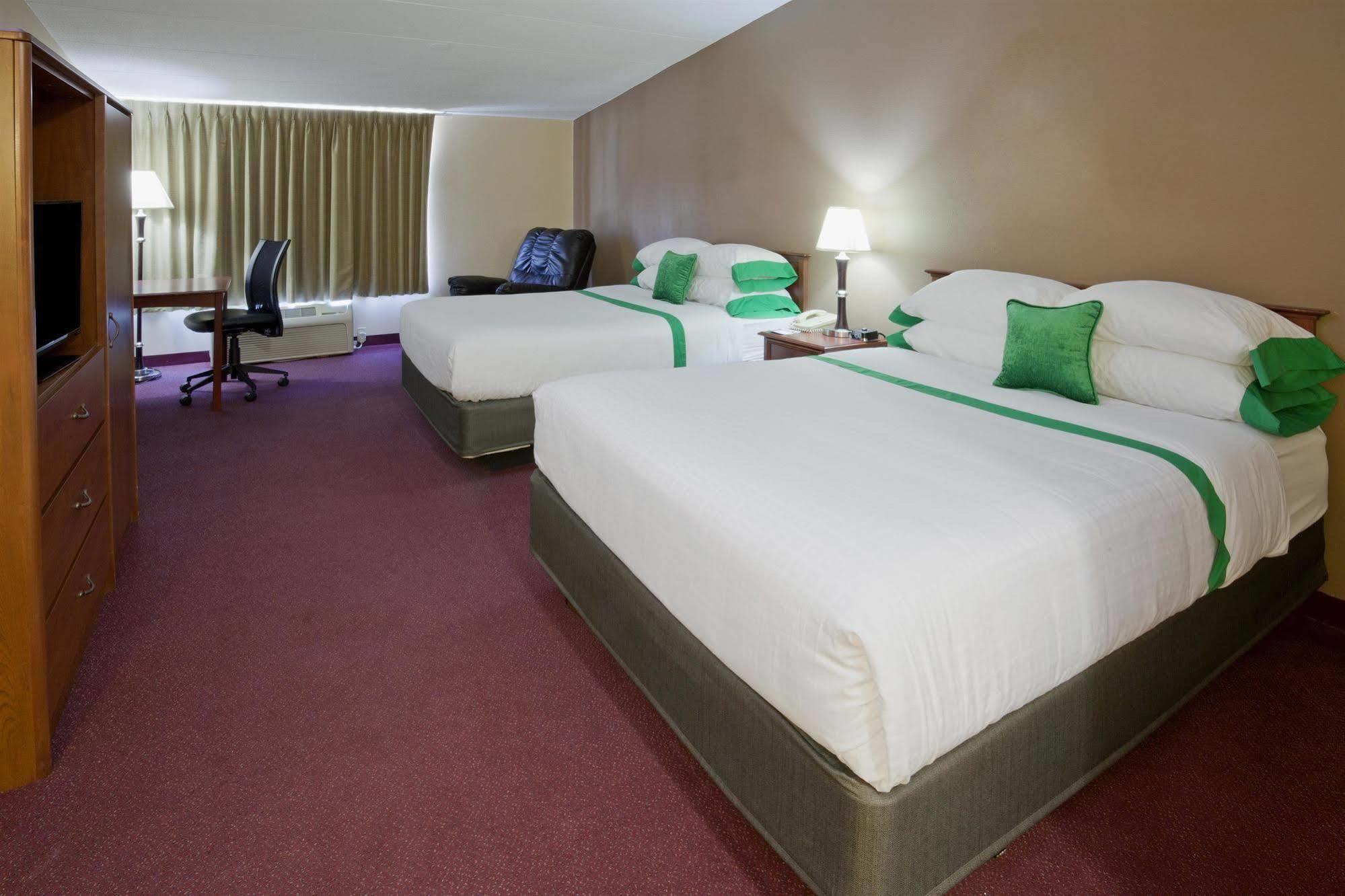 Med City Inn & Suites Rochester Mayo Clinic Area Екстер'єр фото